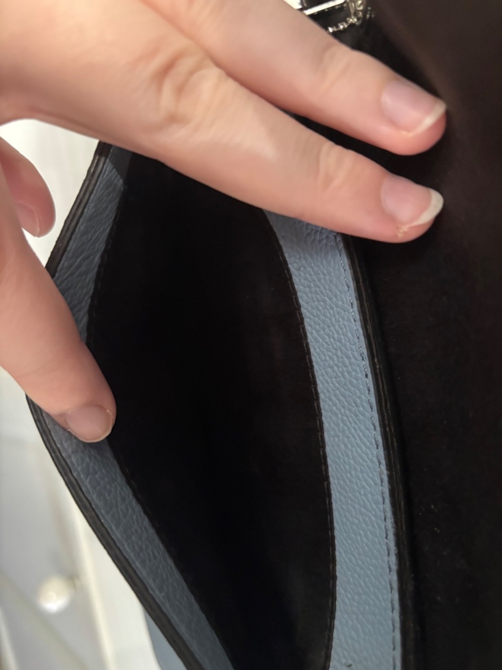 Tahari Genuine Leather Crossbody Bag NWT - Picture 16 of 16